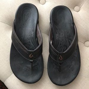 Olukai flip flops